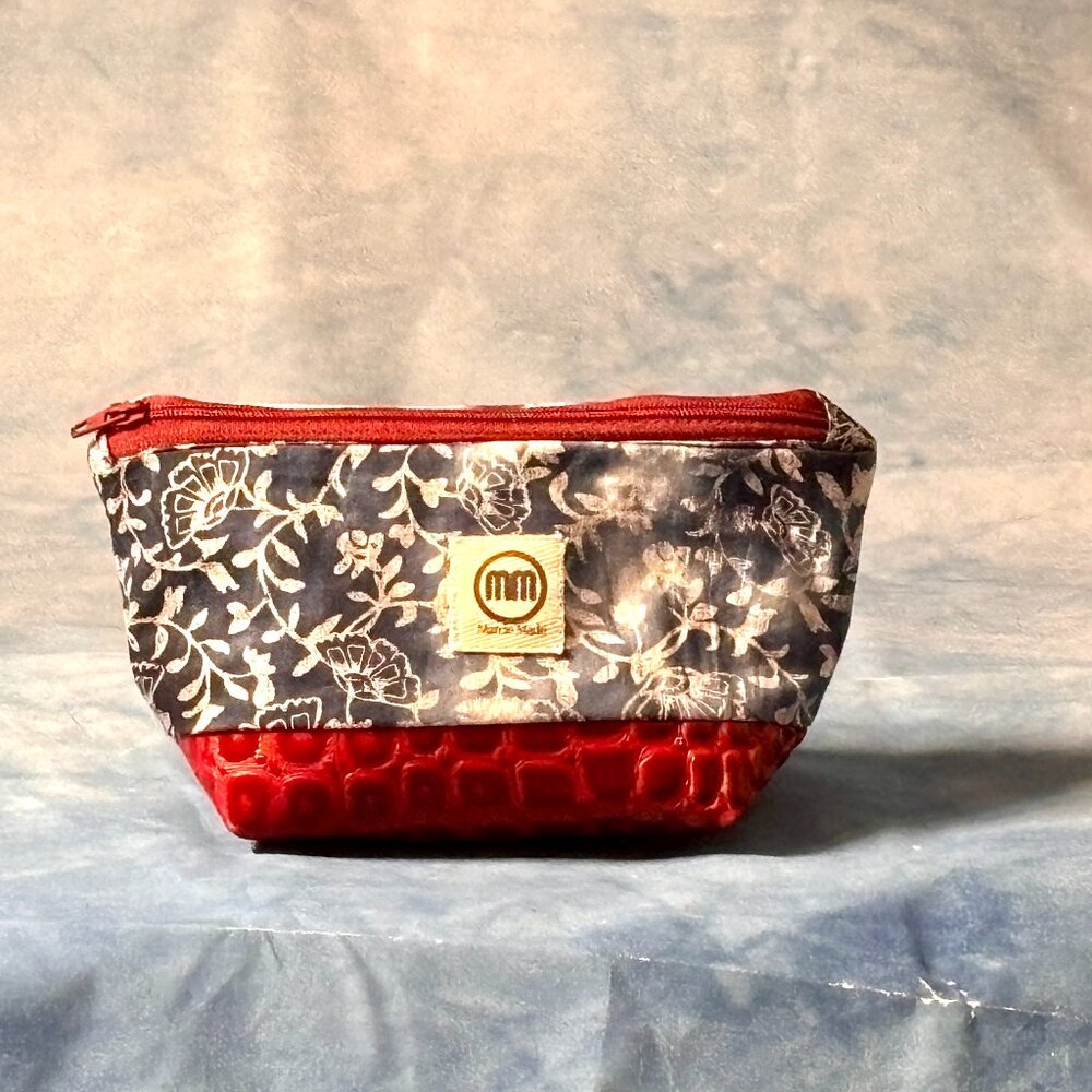 Cotton and Vinyl zip Pouch